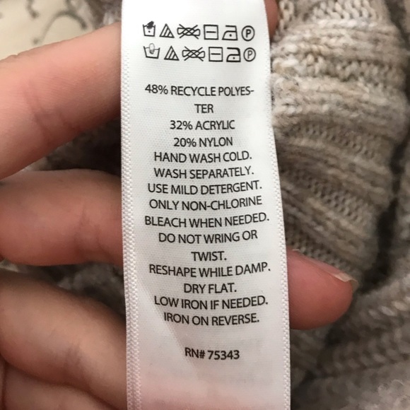 Cupcakes and Cashmere half zip cowl neck knit long sleeve popover sweater - Picture 6 of 8